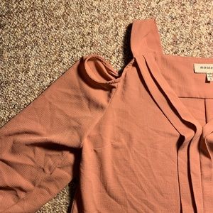 〰️Cleaning Out Closet〰️ make offer! 💕